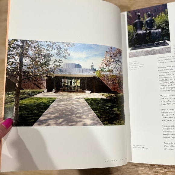 Norton Simon Museum Masterpiece Book Collection, Set of 2 Collector Editions - Picture 8 of 13